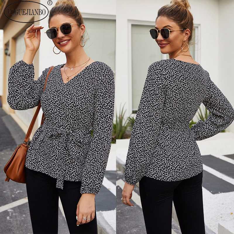 2020 spring new vogue women clothes European and American V-neck bodycon shirts bottoming black office ladies tops and blouses
2020 spring new vogue women clothes European and American V-neck bodycon shirts bottoming black office ladies tops and blouses