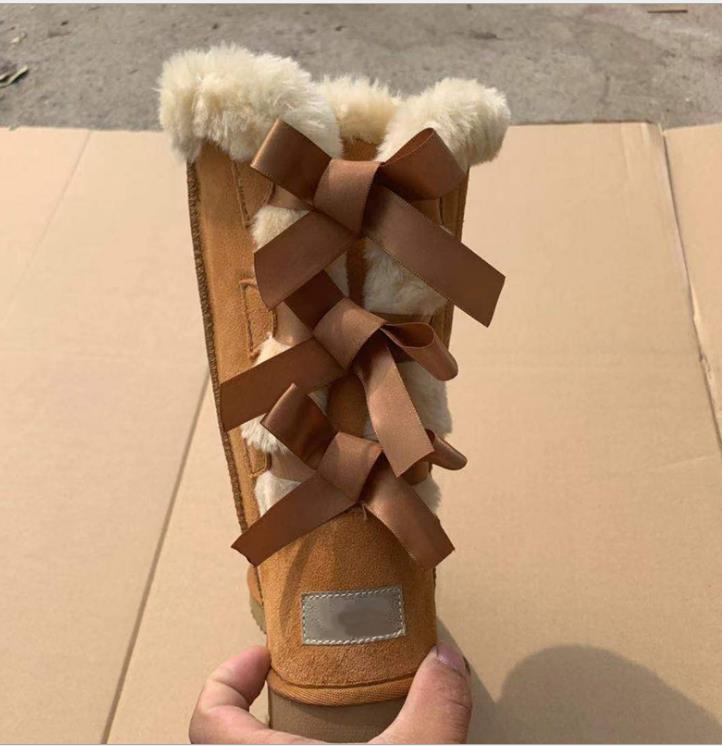 Hot Sale- 35 to 46 new Australian snow boots Middle tube fashion warm womens cotton shoes Bowknot drill snowshoe cowskin real leather shoes, Navy come with box
Hot Sale- 35 to 46 new Australian snow boots Middle tube fashion warm womens cotton shoes Bowknot drill snowshoe cowskin real leather shoes, Navy come with box