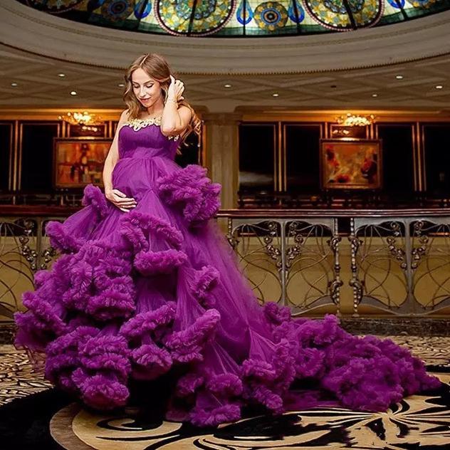 2019 Pregnant Wedding Dresses With Gold Appliqued A Line Strapless High Waist Tiered Skirts Tulle Puffy Maternity Beach Wedding Bridal Gowns