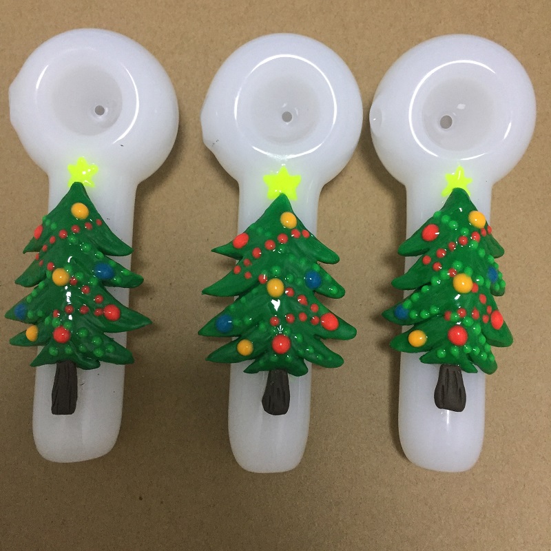 2019 New Arrival 13.2 CM Christmas Tree glass Hand Pipe Hookah glow in dark Glass Pipes For Smoking Pipes Bongs In Stock
2019 New Arrival 13.2 CM Christmas Tree glass Hand Pipe Hookah glow in dark Glass Pipes For Smoking Pipes Bongs In Stock