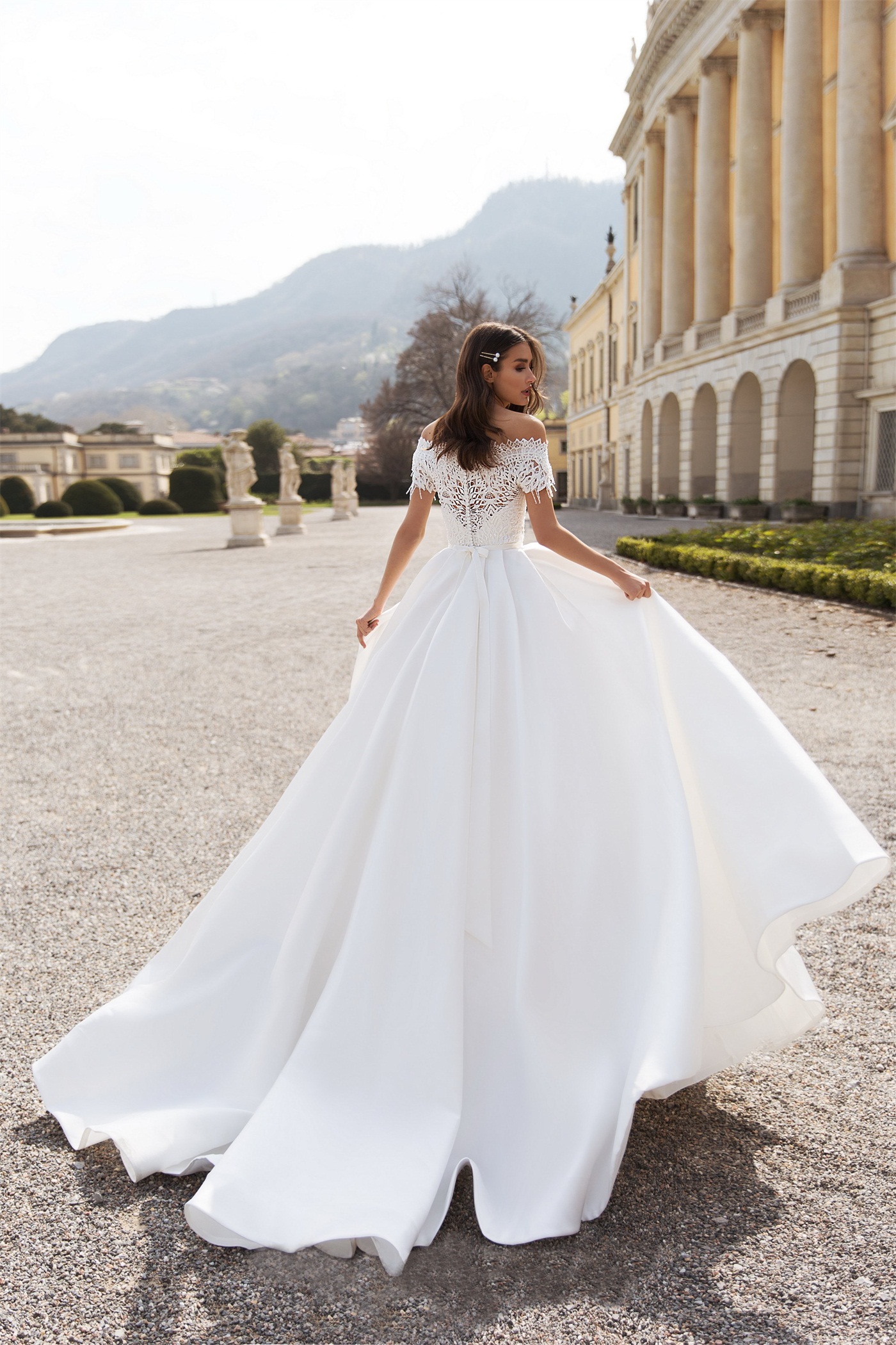 bateau wedding dress a line appliqued lace sleeveless bridal dress sweep train satin robes de marie