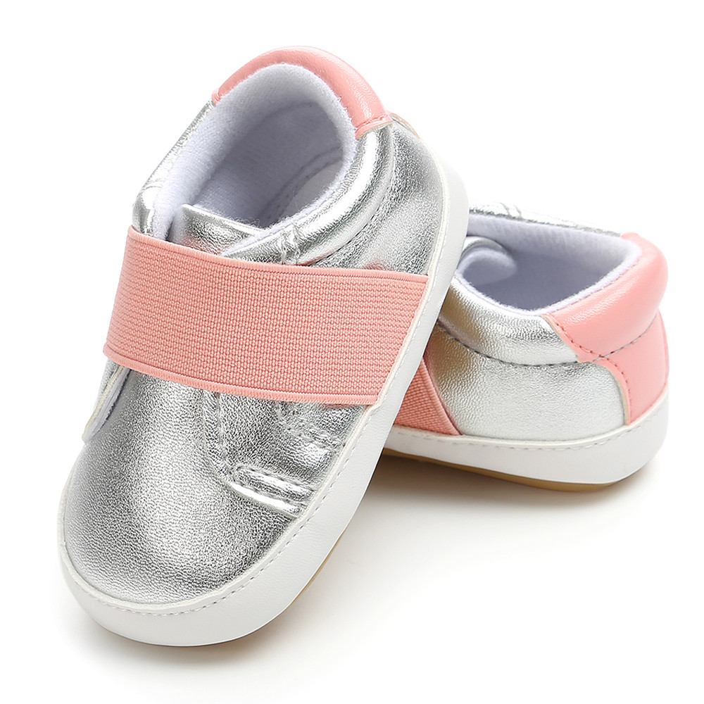 Spring Autumn Soft Bottom Baby Shoes Boys Newborn Baby Girls Classic Heart-shaped PU Leather Kid Shoe enfant fille
Spring Autumn Soft Bottom Baby Shoes Boys Newborn Baby Girls Classic Heart-shaped PU Leather Kid Shoe enfant fille