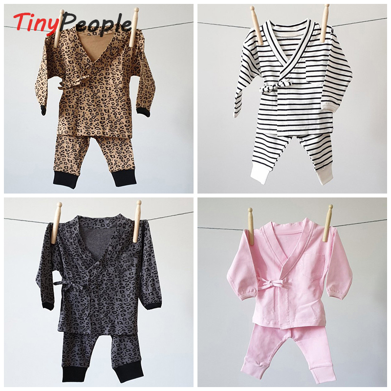 Tinypeople Baby cotton monk suit two-piece spring and autumn lace-up split baby cotton small suit ins Nordic style clothes, Black
Tinypeople Baby cotton monk suit two-piece spring and autumn lace-up split baby cotton small suit ins Nordic style clothes, Black