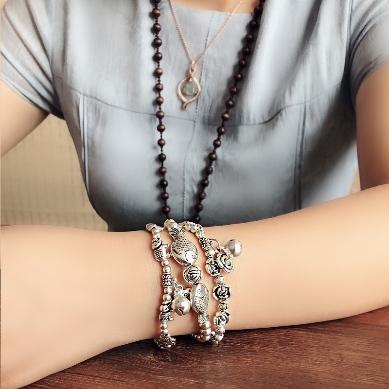 National style handmade beaded elastic rope Miao silver Tibetan silver bracelet Bell rose Pisces elephant pendant
National style handmade beaded elastic rope Miao silver Tibetan silver bracelet Bell rose Pisces elephant pendant