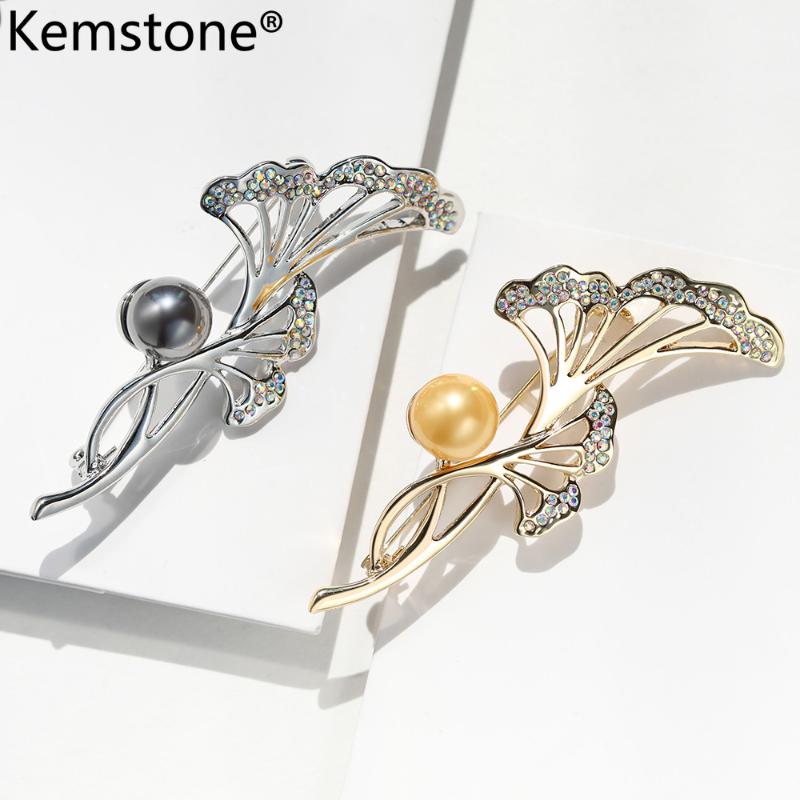 Pins, Brooches Kemstone Gold Silver Color Pearl Flowers Brooch Pin Classic Jewelry Gift For Women 
Pins, Brooches Kemstone Gold Silver Color Pearl Flowers Brooch Pin Classic Jewelry Gift For Women