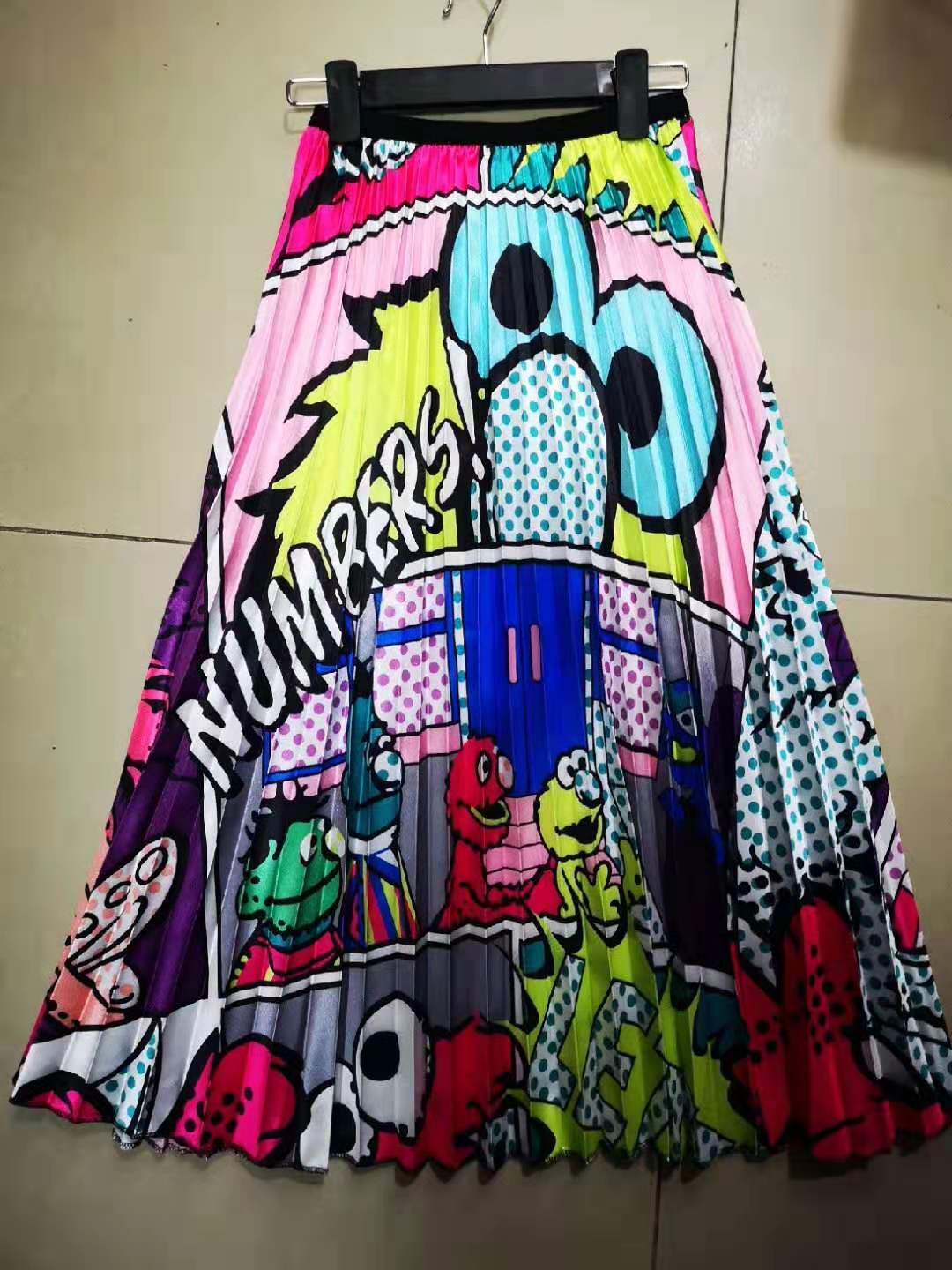 278 Long Skirt Women Skirts Girl Skirt Satin Printed Pleated 2019 Spring New Cartoon Pattern C19040401