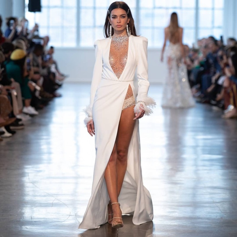 2020 Deep V Neck Evening Dresses with Thigh High Slit Sexy Crystals Prom Gowns Long Sleeve Feathers Special Occasion Party Dress Custom Made