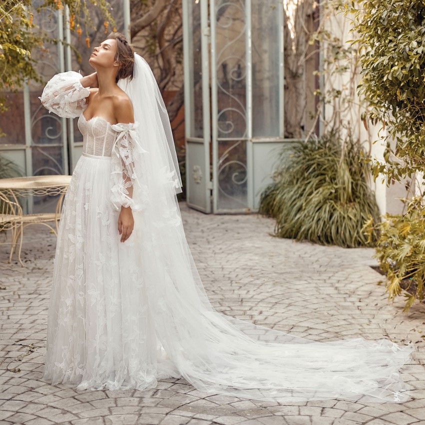 Lihi Hod Graceful Lace Wedding Dresses Off The Shoulder Neck Long Sleeves Bridal Gowns A Line Sweep Train Tulle Robe De Marie