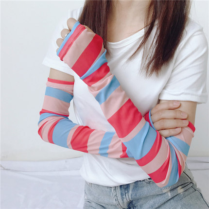 Fashion-driving summer sunscreen sleeves for driving cool ice silk arm warmers elastic long gloves Long Gloves Sun UV Protection Arm
Fashion-driving summer sunscreen sleeves for driving cool ice silk arm warmers elastic long gloves Long Gloves Sun UV Protection Arm