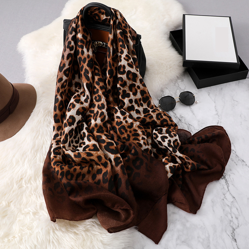 Cotton Scarf Hijab Women Leopard Print Shawls and Wraps High Quality Foulard Solid Workmatch Long Neck Scarfs Winter
Cotton Scarf Hijab Women Leopard Print Shawls and Wraps High Quality Foulard Solid Workmatch Long Neck Scarfs Winter