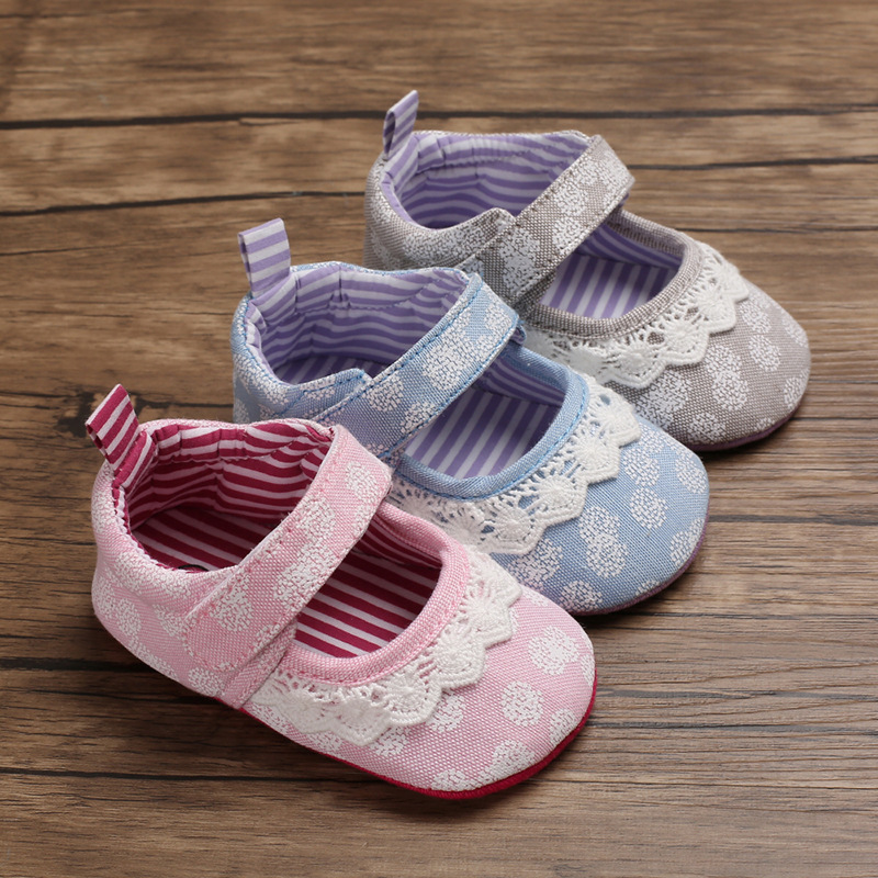 Spring and Autumn Fashion Female Baby Comfort Princess Shoes Soft bottom Lace Embroidered Shoes Baby Toddler, Blue
Spring and Autumn Fashion Female Baby Comfort Princess Shoes Soft bottom Lace Embroidered Shoes Baby Toddler, Blue