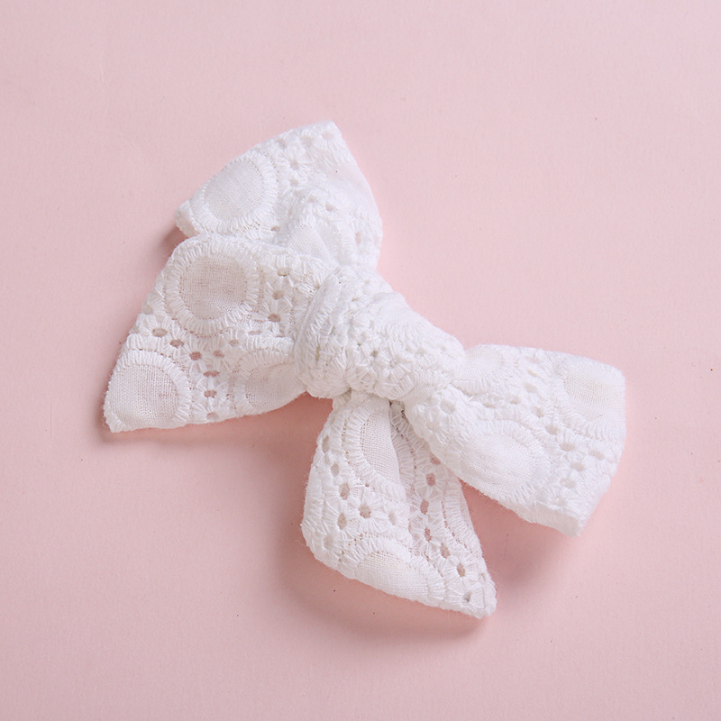 Pure White Hollow Lace Bows Hair Clips Handmade Fabric Cildren Hairpins 11*6.5CM Handtie Elegant Hair Accessories For Girls Kids
Pure White Hollow Lace Bows Hair Clips Handmade Fabric Cildren Hairpins 11*6.5CM Handtie Elegant Hair Accessories For Girls Kids