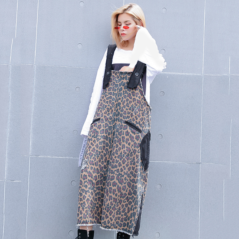 EAM New Spring Summer Strapless Pattern Printed Holes Pocket Split Joint Loose Long Dres Fashion JG852 T200320
