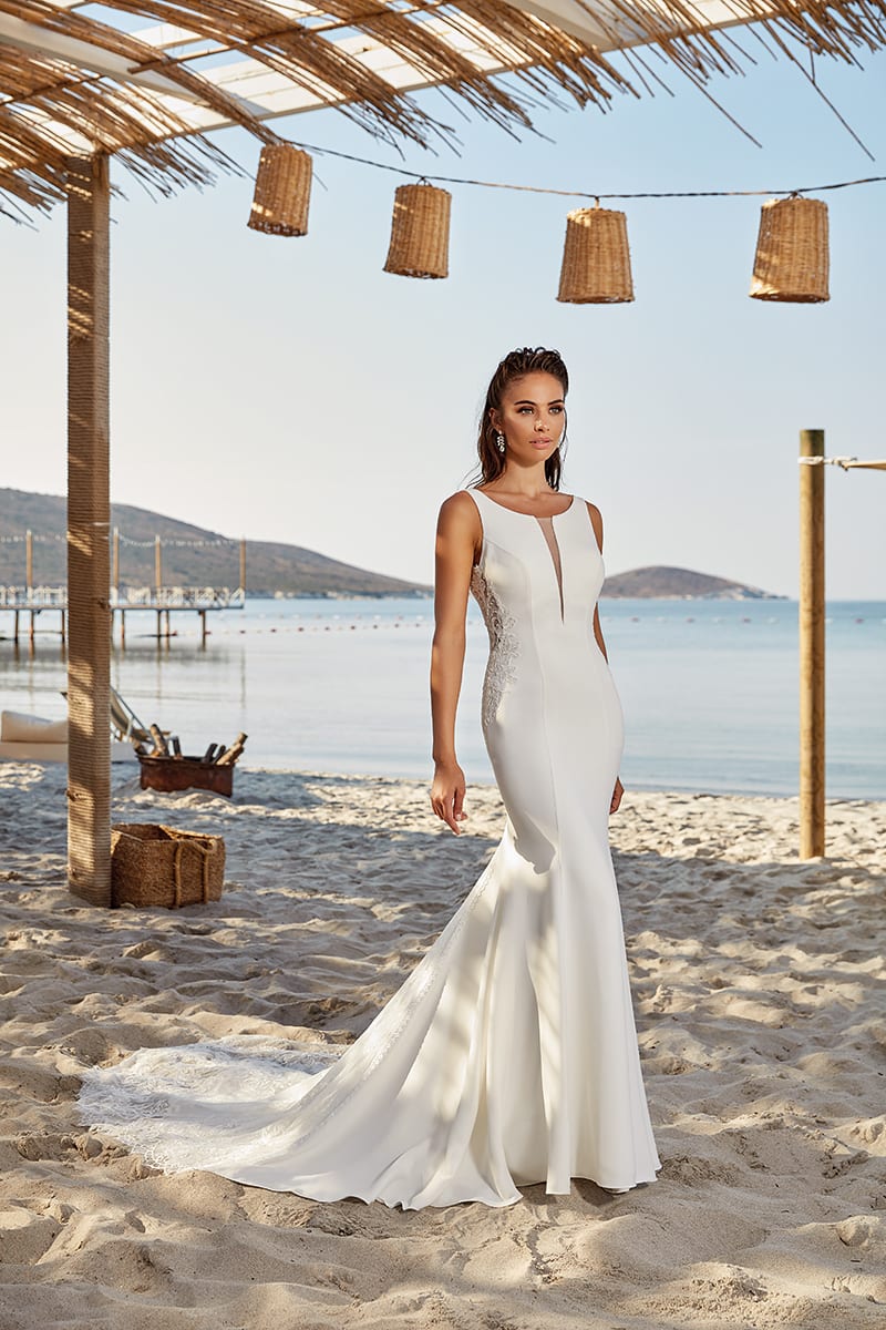 Eddy K Mermaid Wedding Dresses Sheer Neck Lace Appliques Bridal Gowns Beach Sweep Train Backless Wedding Dress