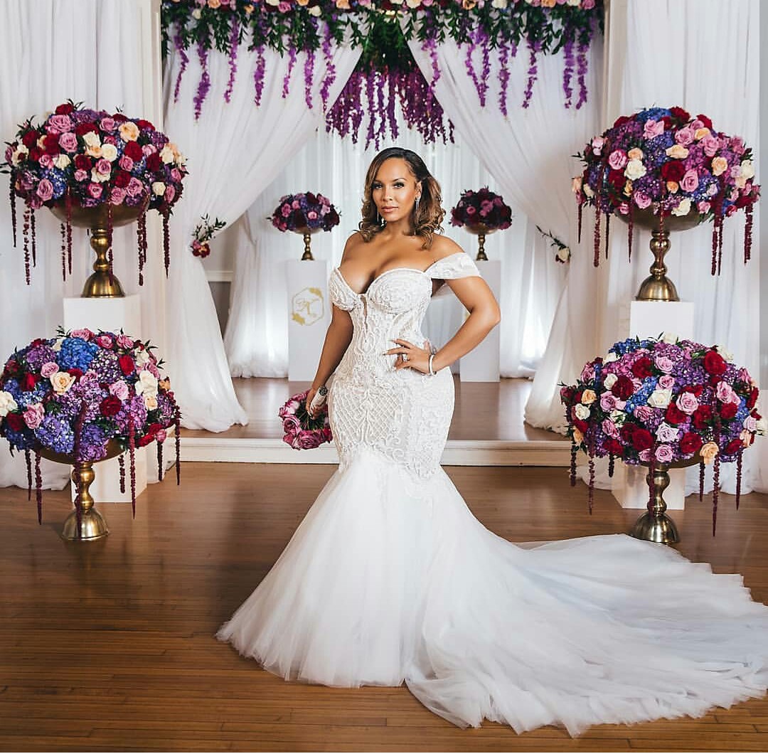 Elegant Plus Size Mermaid Wedding Dresses Off Shoulder Lace Appliques Bridal Gowns Sweep Train Illusion Backless Wedding Dress