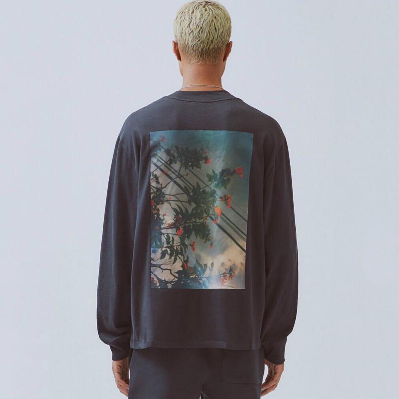 19FW Floral Photo Printed Long Sleeve Pullover Sweatshirt Crewneck T-shirt Sweater Street Hoodies Tee, Black
19FW Floral Photo Printed Long Sleeve Pullover Sweatshirt Crewneck T-shirt Sweater Street Hoodies Tee, Black