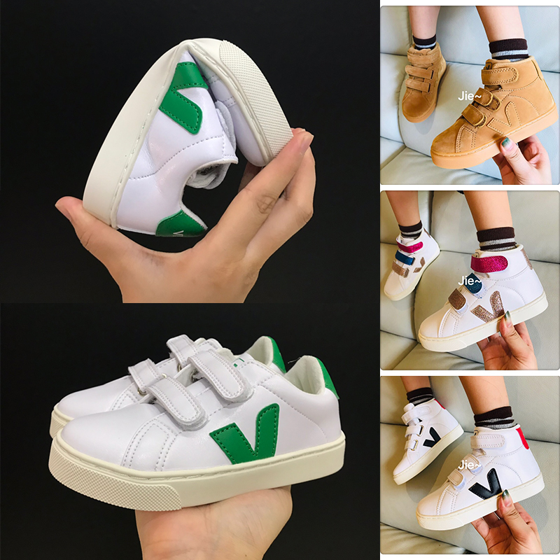 Kids Girls VEJA shoes small white cowhide V shaped leisure vulcanized antiskid large sole green retro flat sole Childrens shoe leather 24-35, Black
Kids Girls VEJA shoes small white cowhide V shaped leisure vulcanized antiskid large sole green retro flat sole Childrens shoe leather 24-35, Black