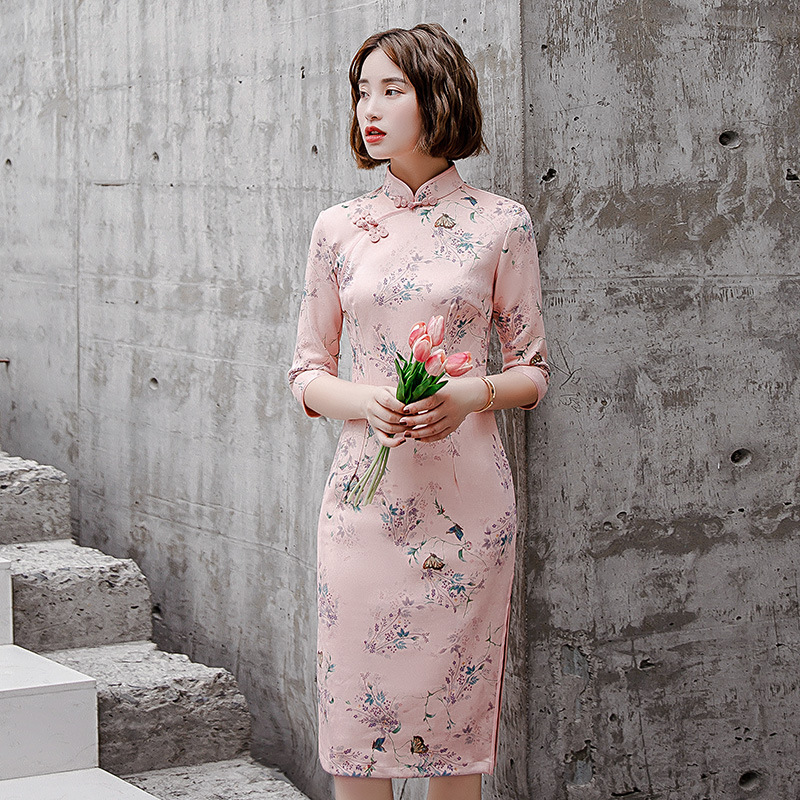 Autumn Winter Chinese Traditional Qipao Dresses For Women Oriental Style Warm Cheongsam Dresses Multiple Colour
Autumn Winter Chinese Traditional Qipao Dresses For Women Oriental Style Warm Cheongsam Dresses Multiple Colour