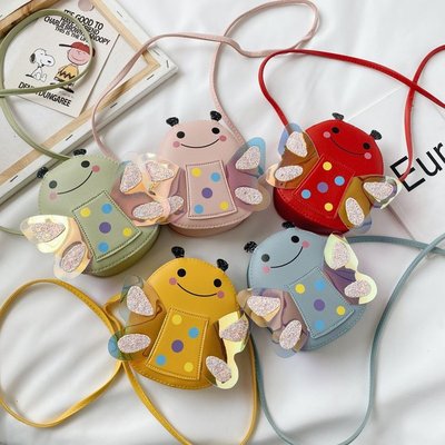 Kids Cartoon Messenger Bags Girls Fashion Shoulder Bags New Designer Handbags Children Cartoon Bee Shiny Bag Child Fashion Coin Purse, Yellow
Kids Cartoon Messenger Bags Girls Fashion Shoulder Bags New Designer Handbags Children Cartoon Bee Shiny Bag Child Fashion Coin Purse, Yellow