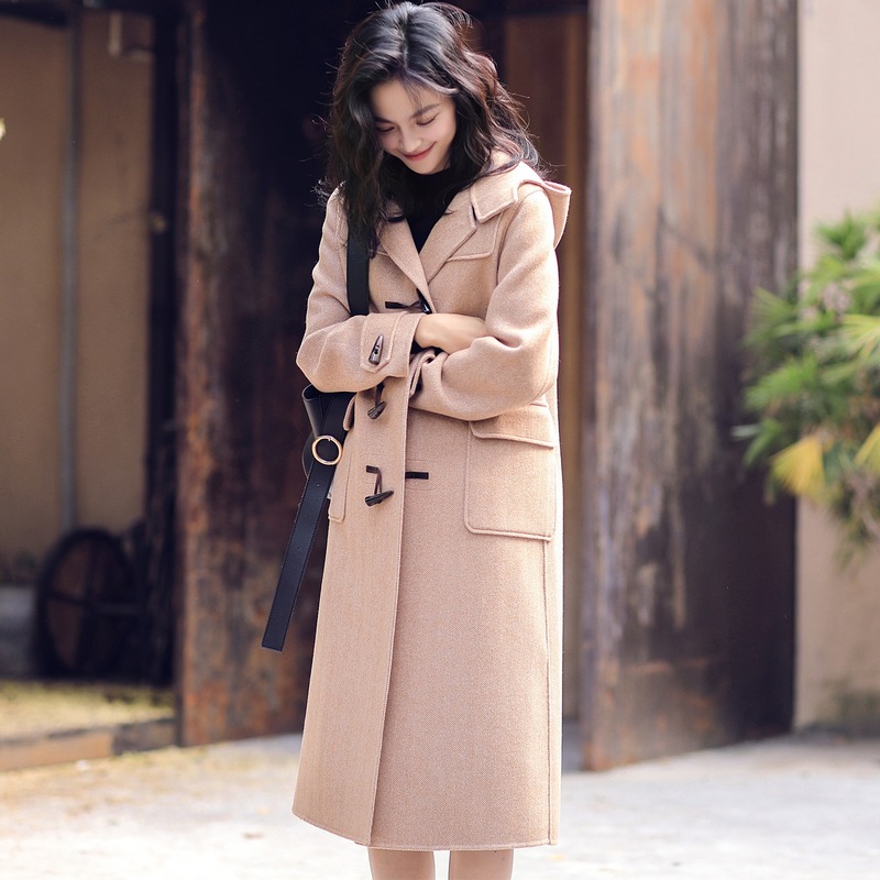 retro college 2020 style long herringbone pattern hooded horn buckle double-sided wool woolen coat, Rice white
retro college 2020 style long herringbone pattern hooded horn buckle double-sided wool woolen coat, Rice white