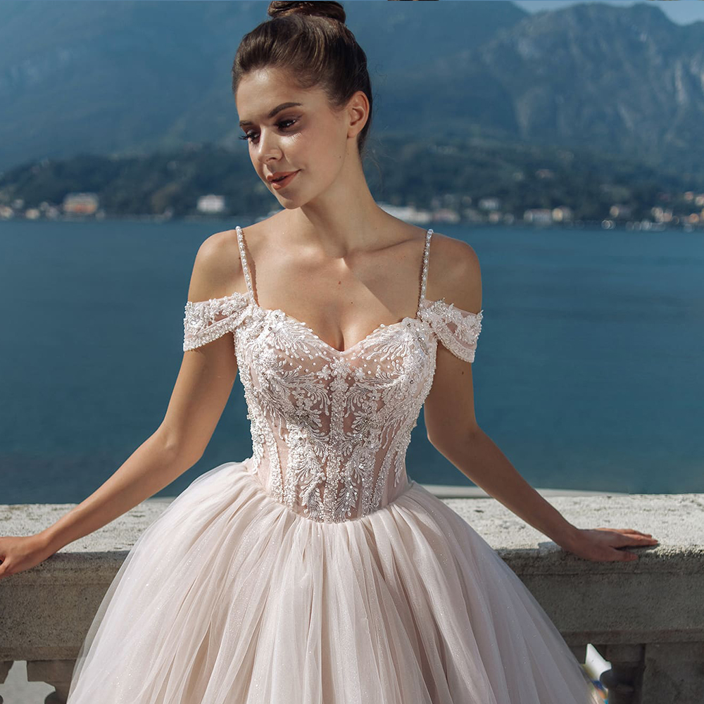 Beaded A Charming Line Wedding Dresses Sequined Spaghetti Straps Neck Appliqued Bridal Gowns Sweep Train Tulle Robe De Marie ppliqued