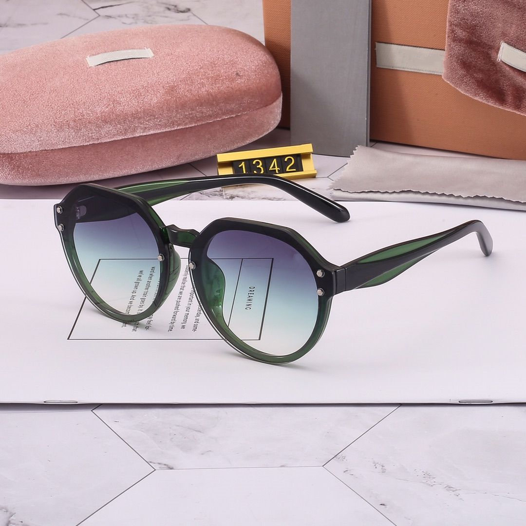 Woman Sunglasses Fashion Summer Womens Sunglasses Model 1342 Sunglasses UV400 6 Color Highly Quality with Gift Box