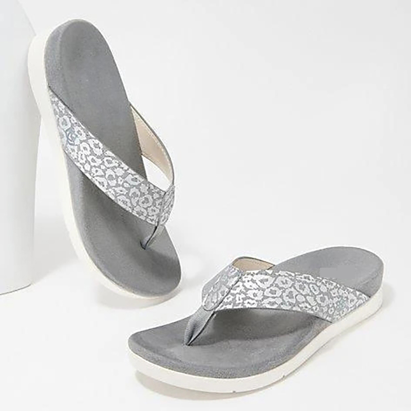 New Women Slippers Outdoor New Women Sandals Comfortable Shoes Fashionable Flip Flops Flats slippers orthopedic, Pink
New Women Slippers Outdoor New Women Sandals Comfortable Shoes Fashionable Flip Flops Flats slippers orthopedic, Pink