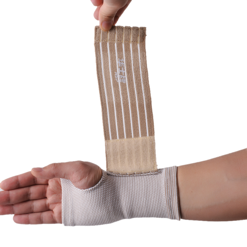 1Pc Adjustable Wristband Elastic Wrist Wraps Bandages Basketball Boxing Weightlifting Powerlifting Breathable Wrist Supports New, Light yellow
1Pc Adjustable Wristband Elastic Wrist Wraps Bandages Basketball Boxing Weightlifting Powerlifting Breathable Wrist Supports New, Light yellow