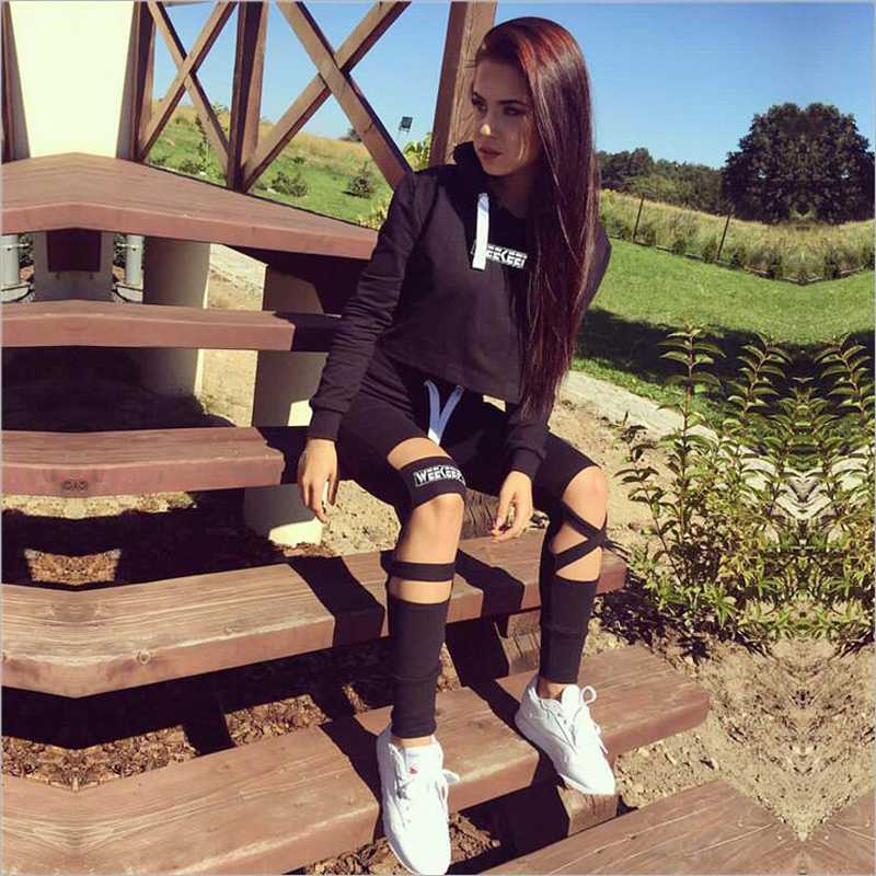Two Piece Gym Set Solid Color Lady Hoodie Women Tracksuit Crop Top Set Black Suits Casual Women Clothes
Two Piece Gym Set Solid Color Lady Hoodie Women Tracksuit Crop Top Set Black Suits Casual Women Clothes