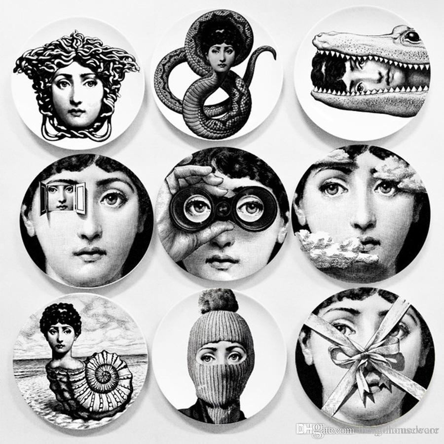 Creative Wall Hanging Round Ceramics Plates Home Coffee Shop Wall Decor Plates 6 Inch Printed Portrait Plates Durable Retro TQQ BH0728-2
Creative Wall Hanging Round Ceramics Plates Home Coffee Shop Wall Decor Plates 6 Inch Printed Portrait Plates Durable Retro TQQ BH0728-2