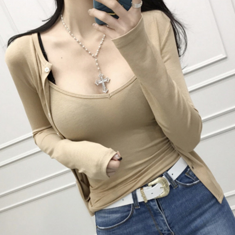women 2 piece v-neck tops vest + cardigan T-shirt two suits2020 winter spring autumn burderry Fashion shawl Jacket high quality, Ivory
women 2 piece v-neck tops vest + cardigan T-shirt two suits2020 winter spring autumn burderry Fashion shawl Jacket high quality, Ivory