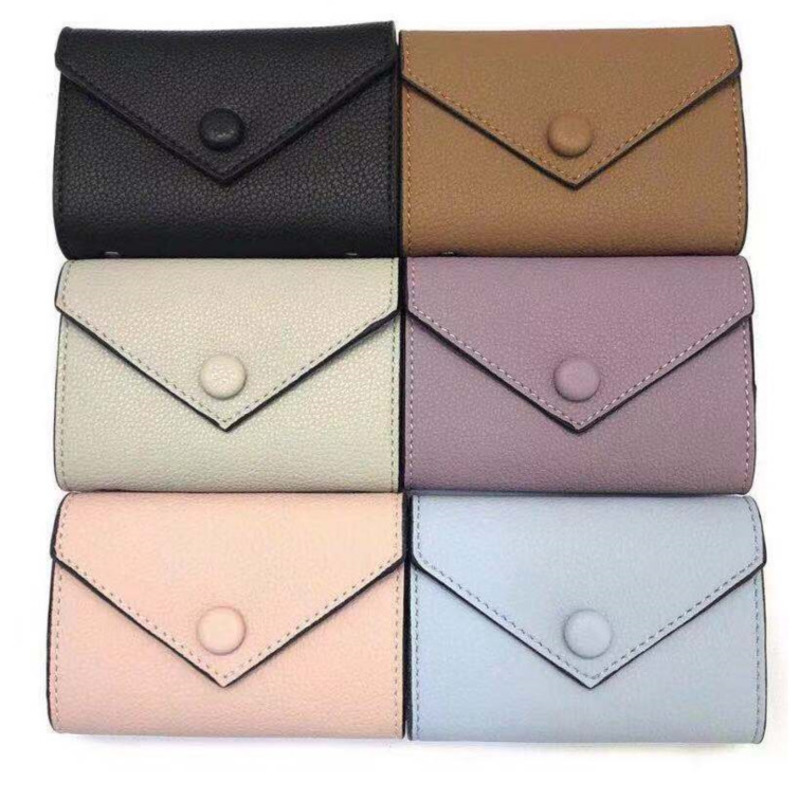 Womens Purses Box Color Bag Leather Package With Wallet Multi Wallets Wallet Mini Holder Lady Purse Classic Zipper Pocket Card Card Wrabh, Red;black
Womens Purses Box Color Bag Leather Package With Wallet Multi Wallets Wallet Mini Holder Lady Purse Classic Zipper Pocket Card Card Wrabh, Red;black