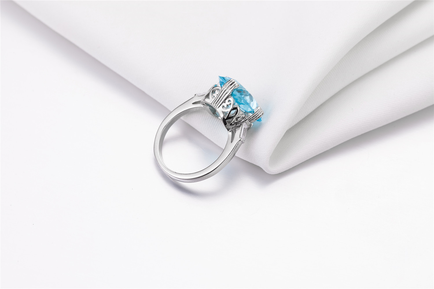 GEM'S BALLET Natura Iolite Blue Mystic topaz Gemstone Cocktail Rings Fine Jewelry for Women LY191226