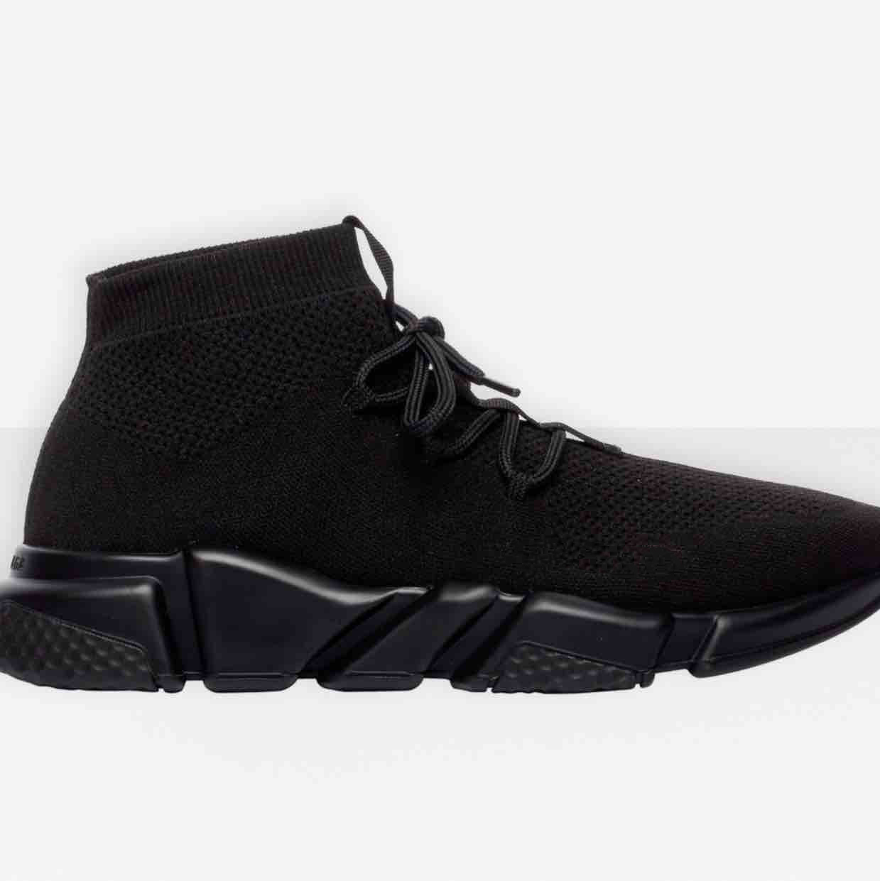 Women Men Sock Sneakers Speed Trainer Graffiti stretch-knit Mid Sneakers Lightweight Mid-top Trainer Slip-on Casual Runner Shoes With Box, Color 1
Women Men Sock Sneakers Speed Trainer Graffiti stretch-knit Mid Sneakers Lightweight Mid-top Trainer Slip-on Casual Runner Shoes With Box, Color 1