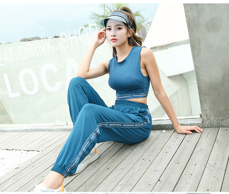 2 piece gym set women running clothes for women workout set crop top fitness clothing womens jogging suits loose pant pocket, Purple
2 piece gym set women running clothes for women workout set crop top fitness clothing womens jogging suits loose pant pocket, Purple