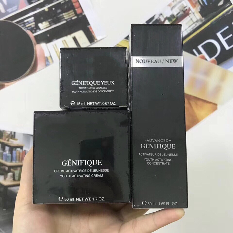 Hot sale Black bottles 15ml eye cream+50ml face lotion +50ml night cream Genifique yeux Advanced Youth activating Concentrate Skin Care Set
Hot sale Black bottles 15ml eye cream+50ml face lotion +50ml night cream Genifique yeux Advanced Youth activating Concentrate Skin Care Set