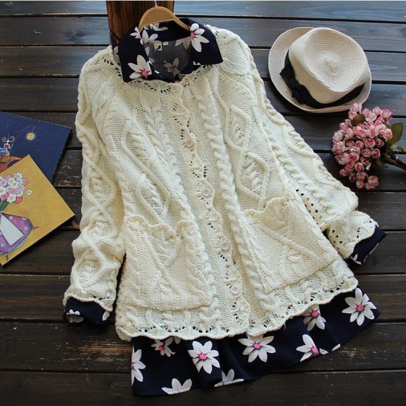 Spring and autumn clothing new Japanese small fresh Mori women's hollow lace color button knitted cardigan short coat, Beige
Spring and autumn clothing new Japanese small fresh Mori women's hollow lace color button knitted cardigan short coat, Beige
