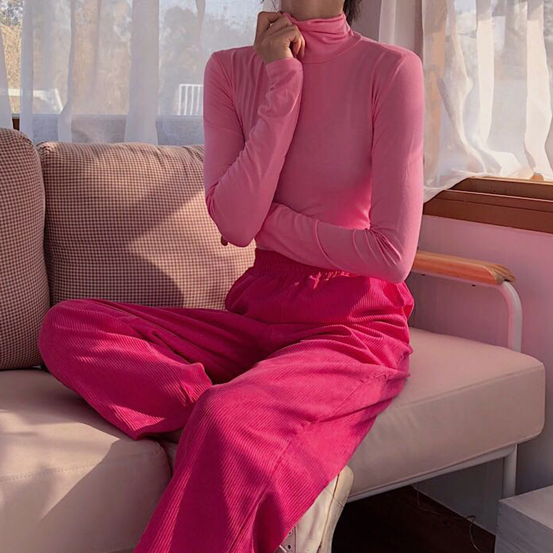 Korean ins 2020 autumn vintage style light pink turtleneck bottoming shirt + rose red corduroy pants wide leg pants women suit
Korean ins 2020 autumn vintage style light pink turtleneck bottoming shirt + rose red corduroy pants wide leg pants women suit