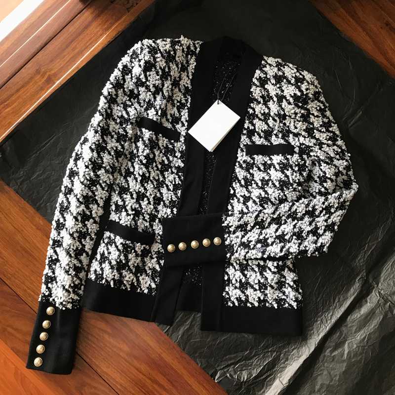 Autumn Winter Clothes Women Elegant Short Metal Button Houndstooth Wool Coat Women Fashion Streetwear, As pic
Autumn Winter Clothes Women Elegant Short Metal Button Houndstooth Wool Coat Women Fashion Streetwear, As pic