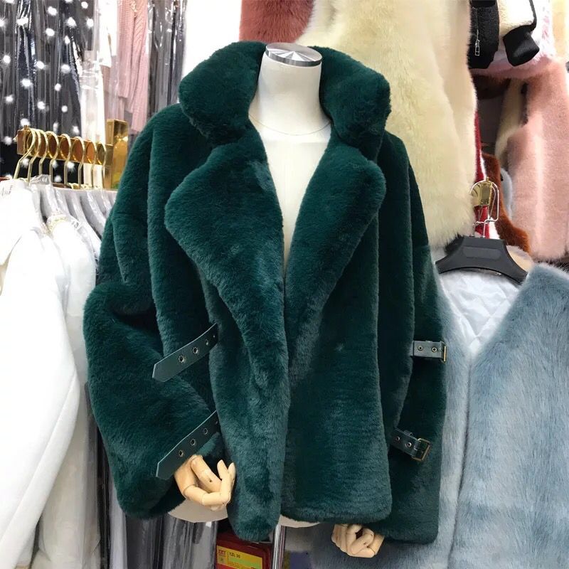 Winter Faux Fur Coat Coat Women Turn-down Collar Faux fur Thick Warm Plush Women Jacket Fluffy Jacket, Red wine
Winter Faux Fur Coat Coat Women Turn-down Collar Faux fur Thick Warm Plush Women Jacket Fluffy Jacket, Red wine