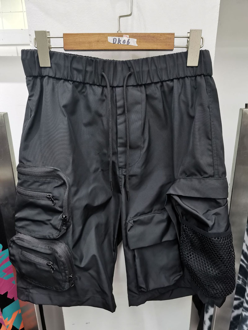 Mens Stylist Shorts Mens High Quality Pocket casual pants Loose Five pants High Street motorcycle hip hop Casual RO Style Cargo shorts, White;black
Mens Stylist Shorts Mens High Quality Pocket casual pants Loose Five pants High Street motorcycle hip hop Casual RO Style Cargo shorts, White;black