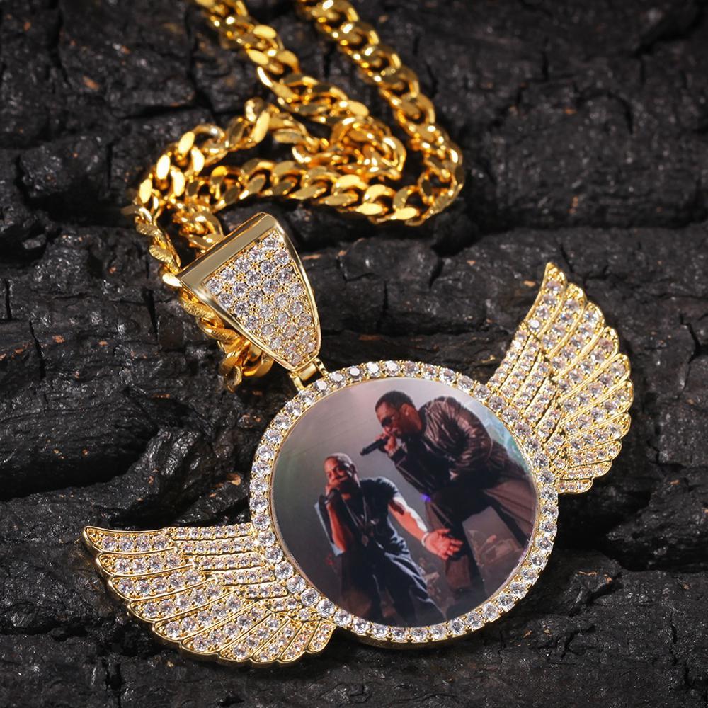 UWIN Cubic Zirconia Custom Made Photo Pendant Necklace Soild Back Full Iced Out Wing Round Tag Hiphop Jewelry Gifts CX200725