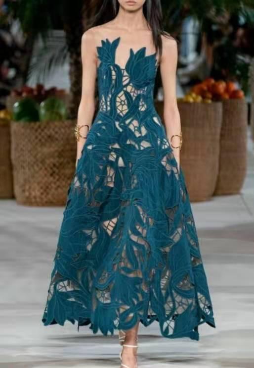 European station walk show 20 new mesh splicing heavy industry hollow water soluble dress long skirt thin big swing dress, Black
European station walk show 20 new mesh splicing heavy industry hollow water soluble dress long skirt thin big swing dress, Black