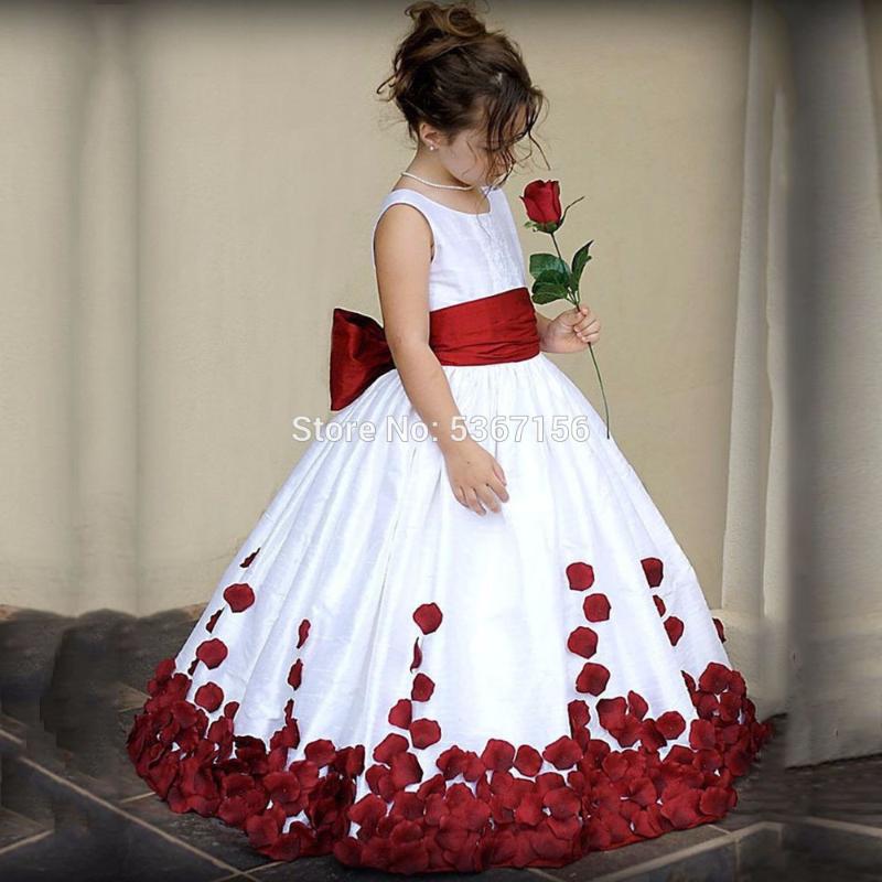 Flower Girl Dress for Wedding Girls Handmade Flowers Sleeveless Elegant Pageant for Wedding Party Girl Dresses with sash, White
Flower Girl Dress for Wedding Girls Handmade Flowers Sleeveless Elegant Pageant for Wedding Party Girl Dresses with sash, White
