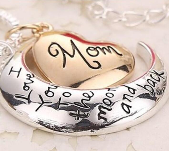 High Quality Heart Jewelry I Love You To The Moon And Back Mom Pendant Necklace Mother Day Gift Wholesale Fashion Jewelry GD463