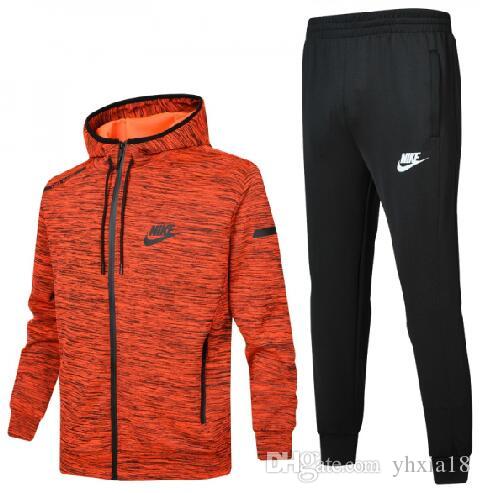 brand sporting suit men warm hooded tracksuit track men's sweat suits set letter print large size sweatsuit male 4XL sets, Red
brand sporting suit men warm hooded tracksuit track men's sweat suits set letter print large size sweatsuit male 4XL sets, Red