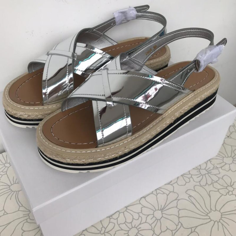 Women's Sandals Genuine Leather Shoes New 2020 Summer Silver Color Comfortable Female Beach Shoes Chunky Sandals For Woman Shoe, Black 4.5cm
Women's Sandals Genuine Leather Shoes New 2020 Summer Silver Color Comfortable Female Beach Shoes Chunky Sandals For Woman Shoe, Black 4.5cm