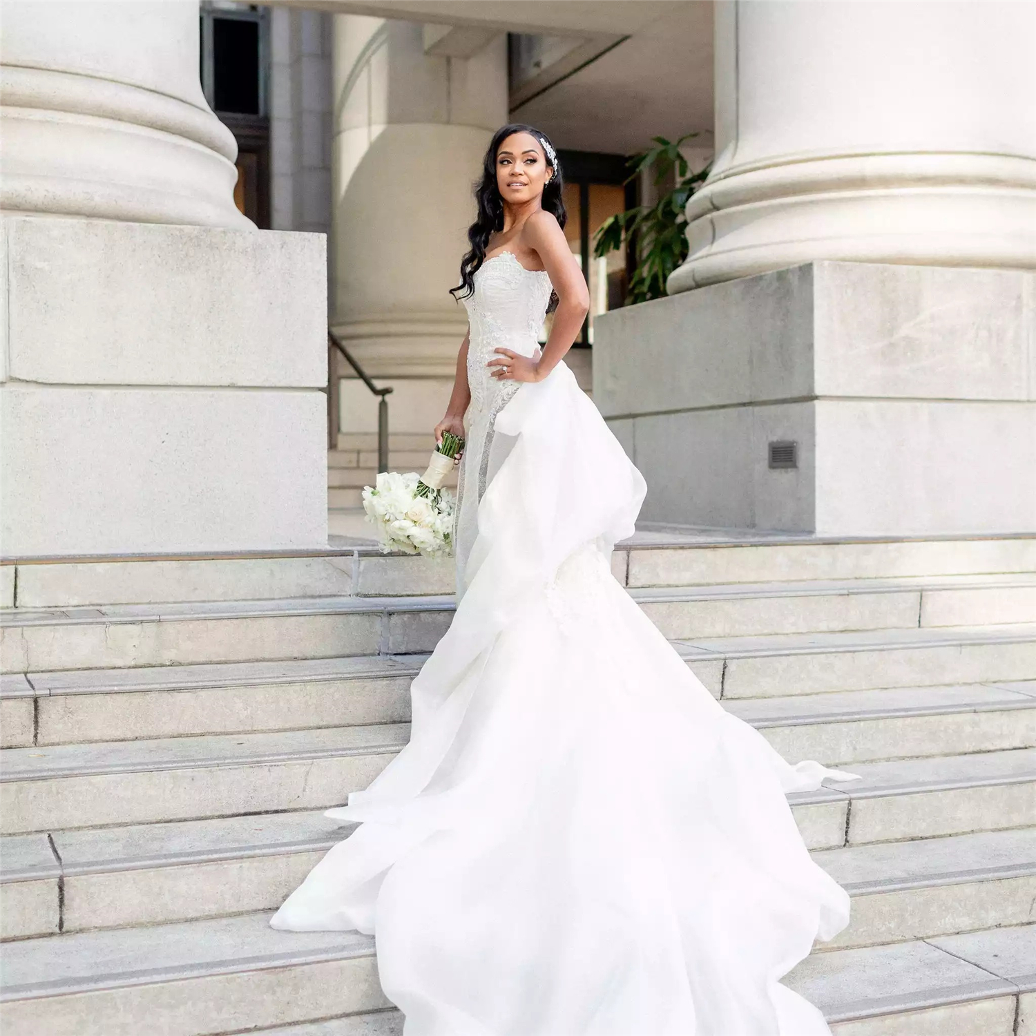 Sexy Mermaid Wedding Dresses With Detachable Train Sweetheart Neck Bridal Gowns Lace Appliques Beach Sweep Train Backless Wedding Dress