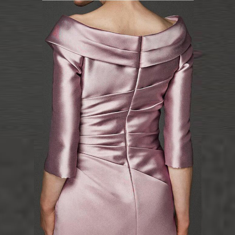 Simple Modern Sheath Lilac Satin Plunge V Neckline Mother Dresses Knee Length Mother of the Groom Gowns Three Quarter Sleeve