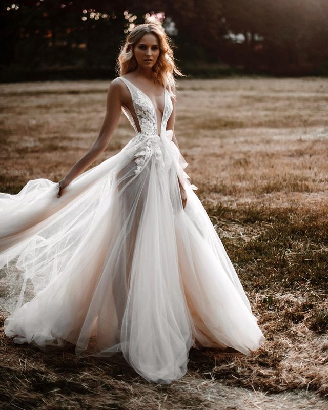 A Line Wedding Dresses for Girls Sleeveless V Neck Bride Bridal Gowns Plus Size 6 8 10 12 14 16 18 20 22